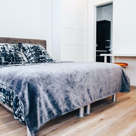 35M2 - 10 Min De Cdg - 30 Min De Paris - 10 Du Salon Expo Villepinte 勒蒂亚莱 外观 照片