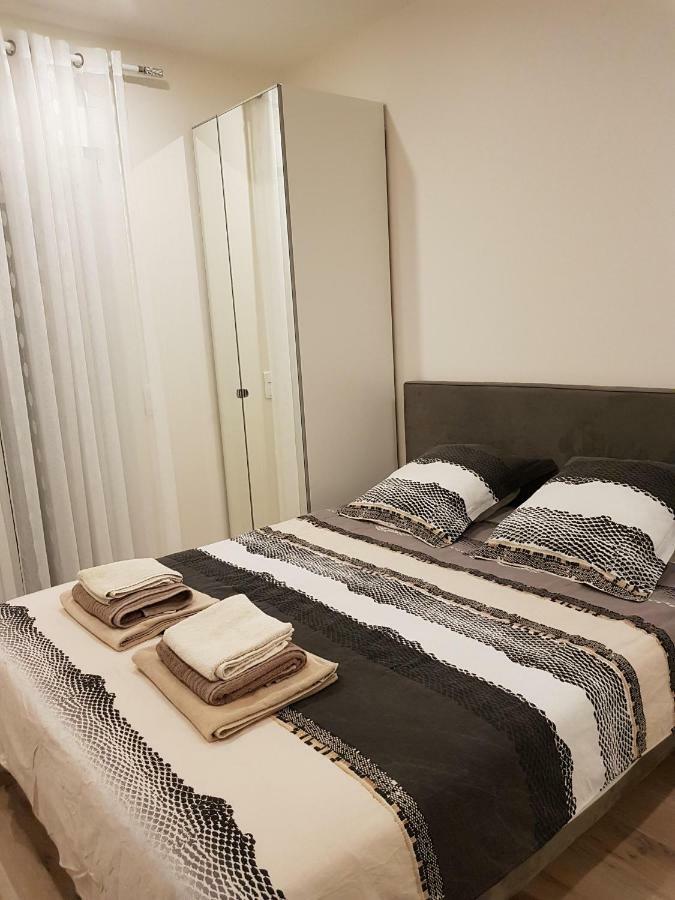35M2 - 10 Min De Cdg - 30 Min De Paris - 10 Du Salon Expo Villepinte 勒蒂亚莱 外观 照片